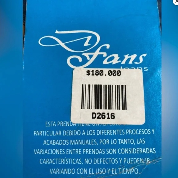 NWT Dfans Women’s Blue Distressed Jeans with Belt 6 - Picture 8 of 8